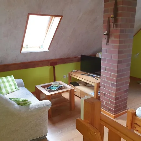 Tannenhaeuschen In Loppin