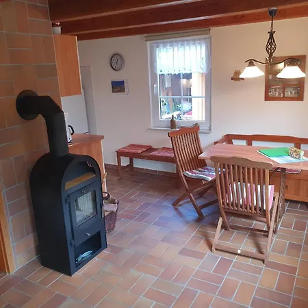 Tatil Evi Tannenhaeuschen In Loppin