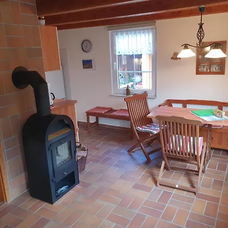 Tannenhaeuschen In Loppin * Jabel