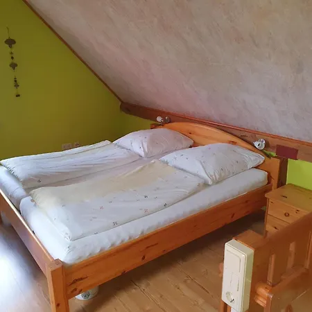 Tannenhaeuschen In Loppin Feriehus *